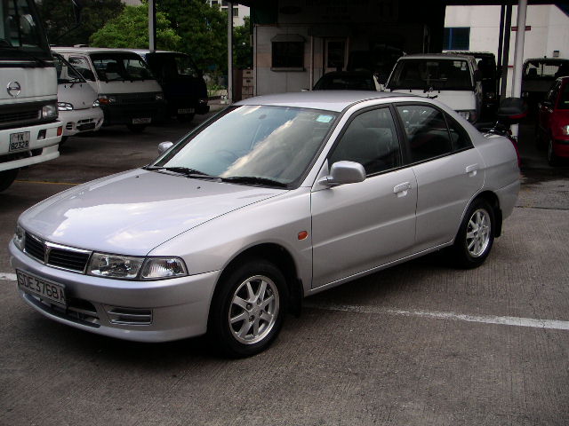 old mitsubishi lancer