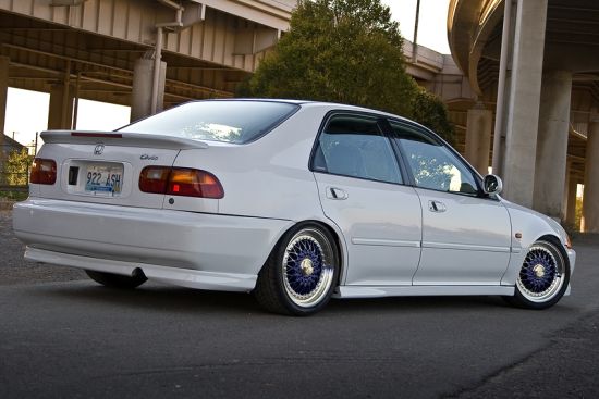 EK3/4 sideskirts on a EG8/9- trinituner.com